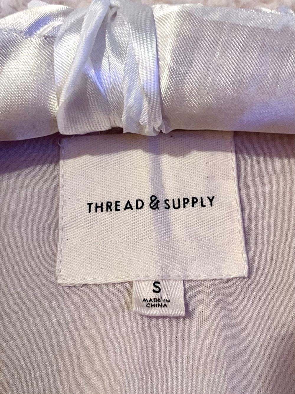 Thread & Supply Ivory Sherpa Fleece Jacket High Collar Snap Front Size Small - Picture 4 of 8